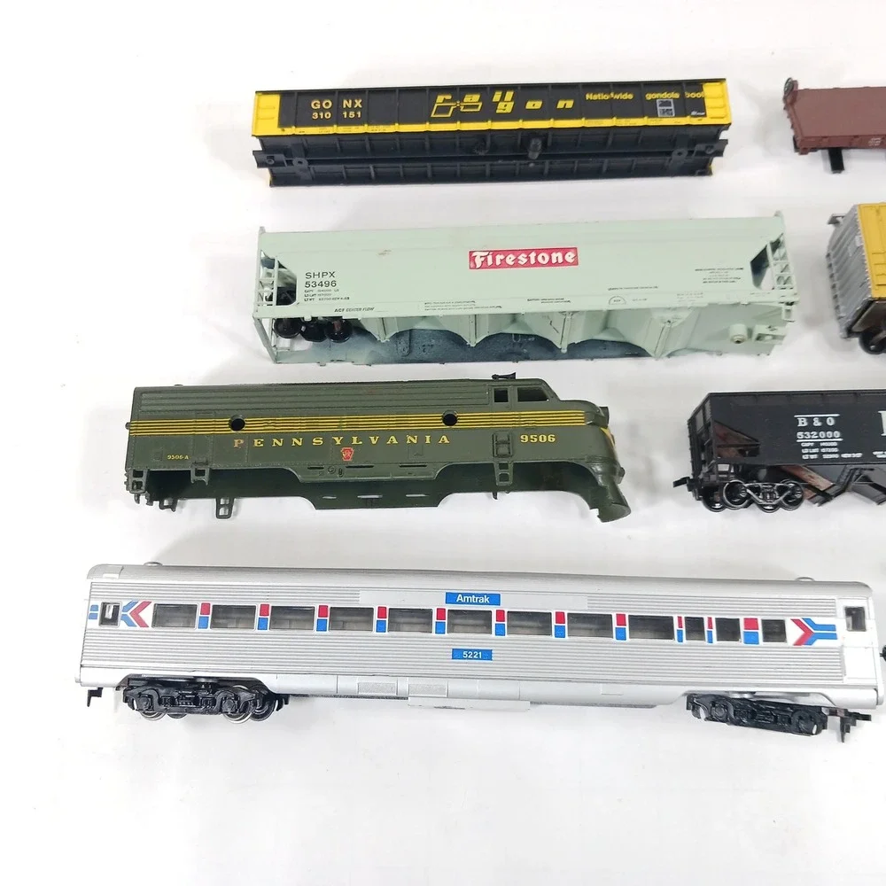HO Scale Model Train Lot Parts Repair Pennsylvania Amtrak Union Pacific B&O